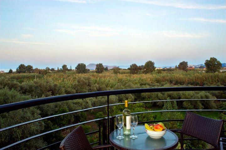 Alfa Hotel Apartments Gerani  Екстериор снимка