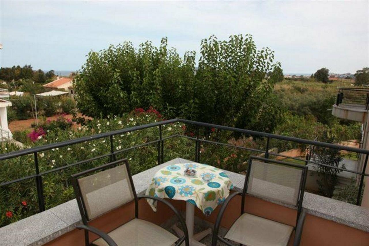 Alfa Hotel Apartments Gerani  Екстериор снимка