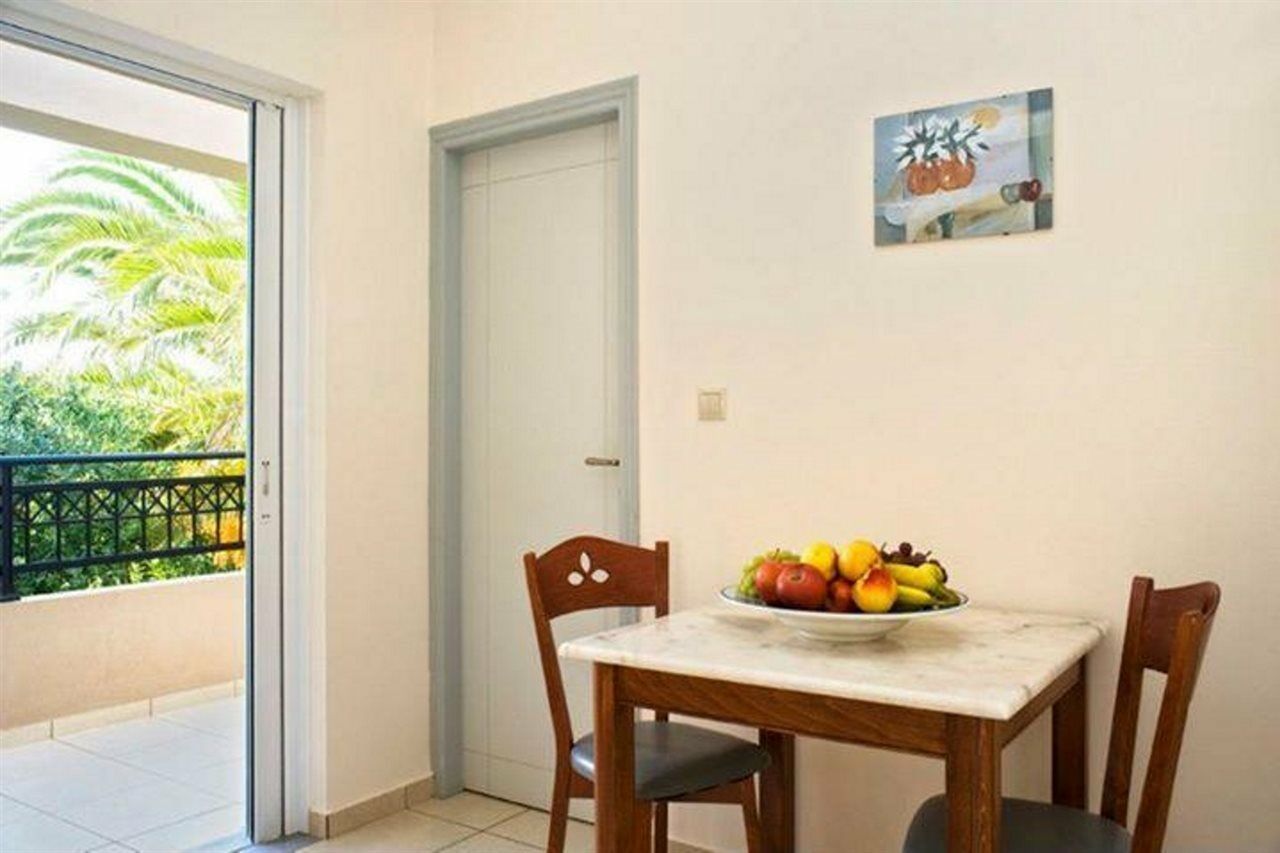 Alfa Hotel Apartments Gerani  Екстериор снимка